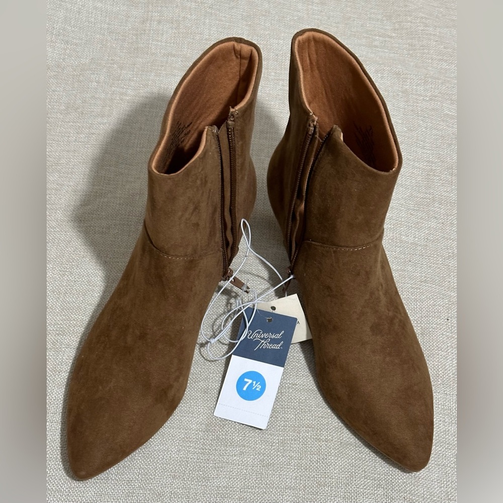 Universal Thread Women's Frances Ankle Boots Brown 7.5  Side Zipper 2.25" Heel - Picture 2 of 8